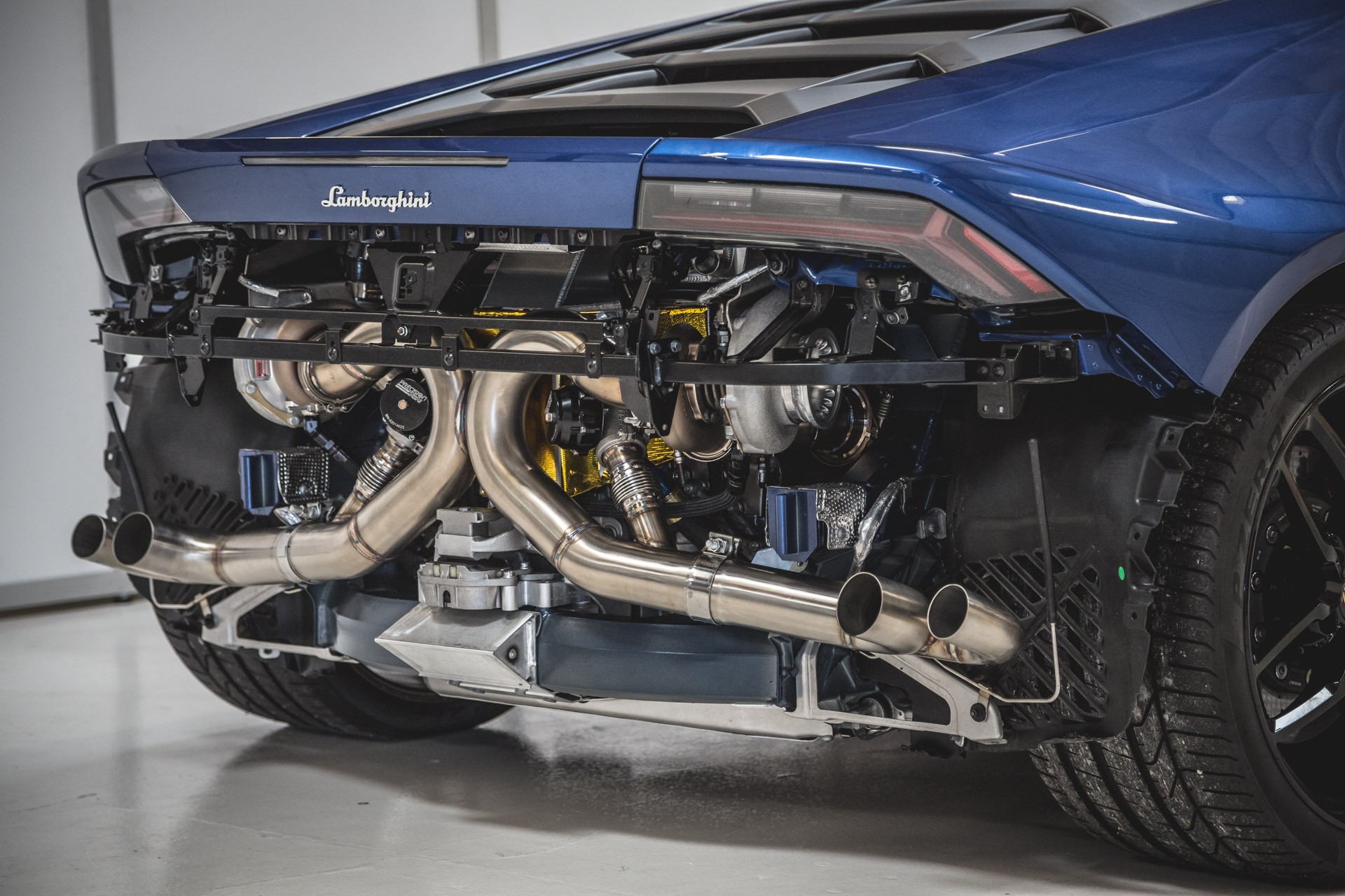 pic Twin Turbo Lamborghini Huracan No Rear Bumper dime racing audi r8 lambo...